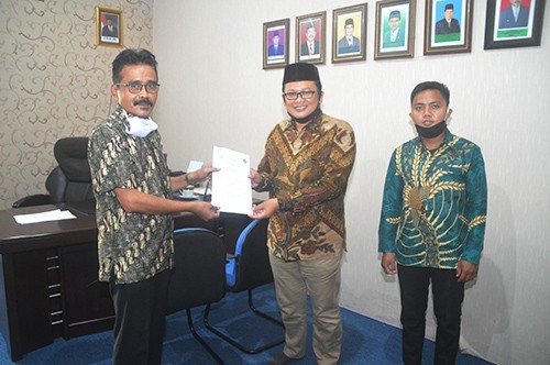 Kemenag PPU dan IAIN Samarinda Tandatangani MoU Kerjasama